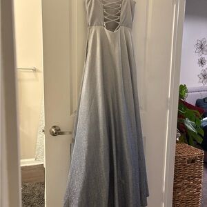 ✨ Trixxi Silver Glitter Lace-Up Back Formal Dress – Size 3 NWT ✨